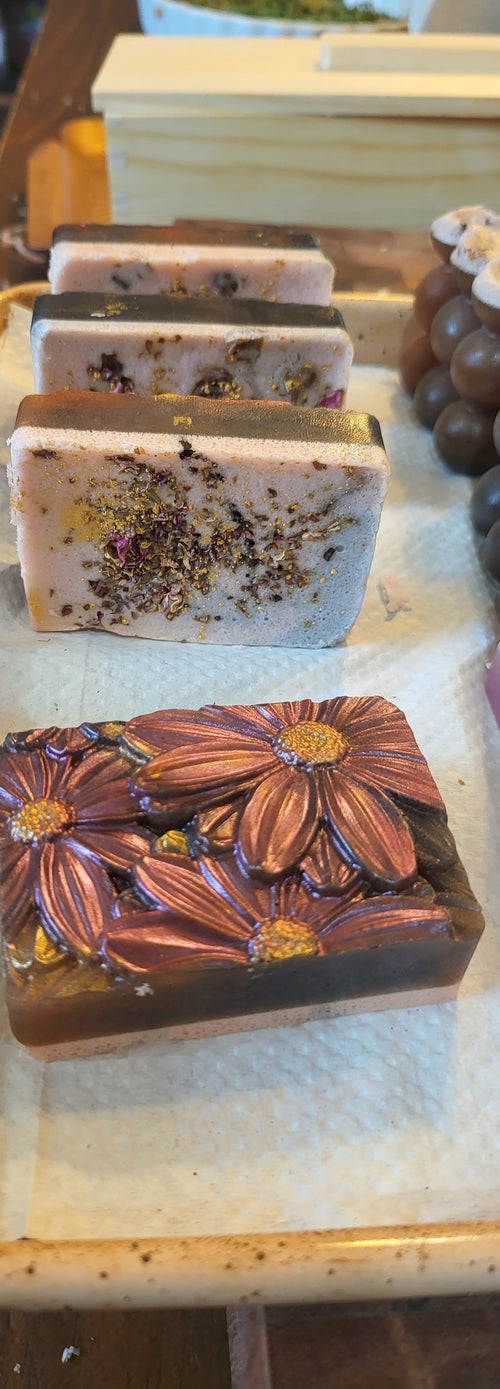 Midnight Rose with A delicate touch